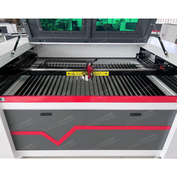 Лазерно-гравировальная машина Ray 1390 N Plus 1